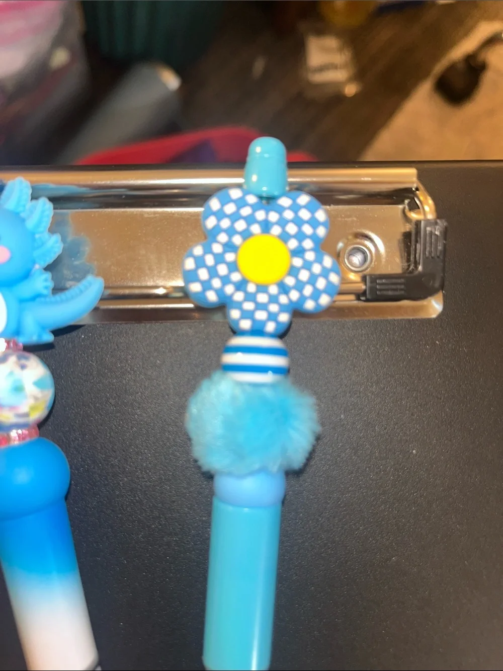 Double your fun with these 2 pens. Playful axolotil 3d silicone beaded pen set09